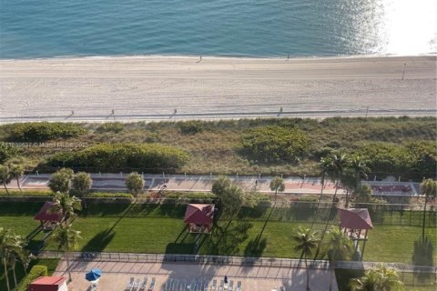 Condominio en alquiler en Miami Beach, Florida, 1 dormitorio, 78.78 m2 № 1896801 - foto 21