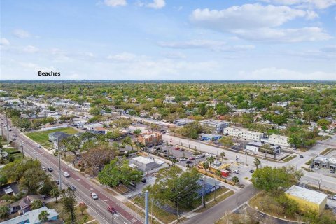 Купить коммерческую недвижимость в Сент-Питерсберг, Флорида 244.15м2, № 1580135 - фото 4