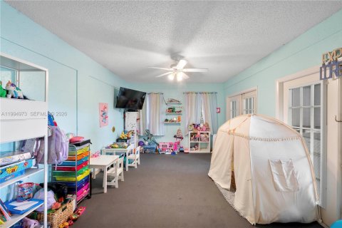 House in Coral Springs, Florida 6 bedrooms, 357.3 sq.m. № 2064817 - photo 26