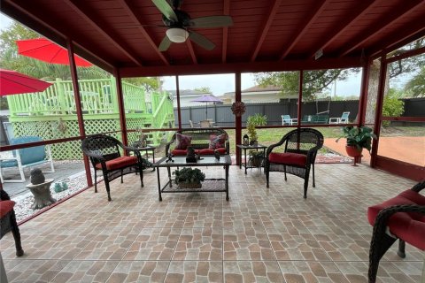 Casa en venta en Deltona, Florida, 3 dormitorios, 125.98 m2 № 1803790 - foto 26