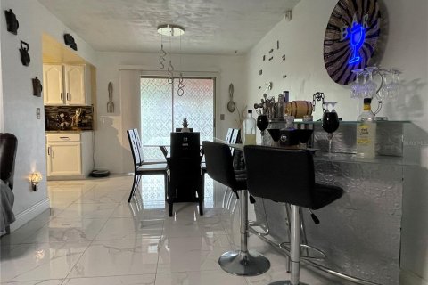 Casa en venta en Deltona, Florida, 3 dormitorios, 125.98 m2 № 1803790 - foto 8