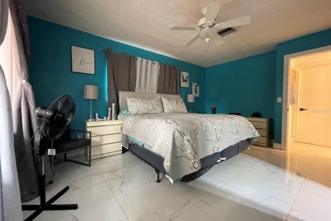 Casa en venta en Deltona, Florida, 3 dormitorios, 125.98 m2 № 1803790 - foto 19