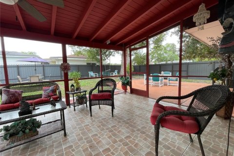 Casa en venta en Deltona, Florida, 3 dormitorios, 125.98 m2 № 1803790 - foto 27