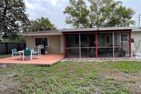 Casa en venta en Deltona, Florida, 3 dormitorios, 125.98 m2 № 1803790 - foto 30