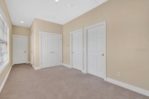 Villa ou maison à vendre à Four Corners, Floride: 4 chambres, 311.5 m2 № 1612456 - photo 5