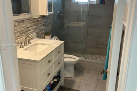 Villa ou maison à vendre à Plantation, Floride: 3 chambres, 155.61 m2 № 2008831 - photo 3