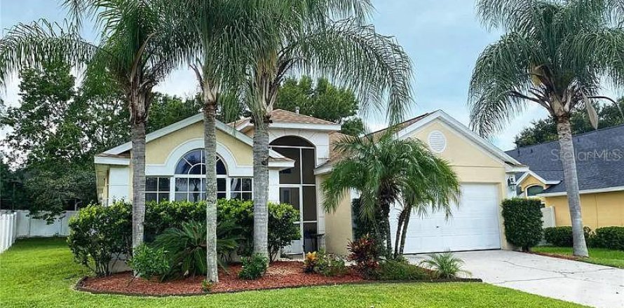 Casa en Clermont, Florida 3 dormitorios, 160.35 m2 № 1888652