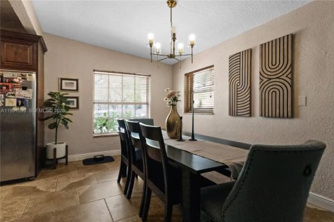 Купить виллу или дом в Майами, Флорида 3 спальни, 149.29м2, № 2052695 - фото 16