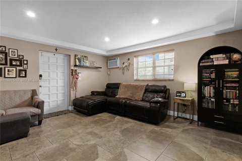 Купить виллу или дом в Майами, Флорида 3 спальни, 149.29м2, № 2052695 - фото 10