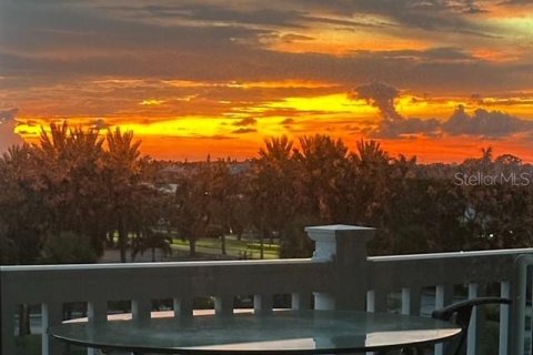 Condominio en alquiler en Treasure Island, Florida, 2 dormitorios, 121.52 m2 № 1908045 - foto 17