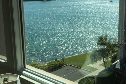 Condominio en alquiler en Treasure Island, Florida, 2 dormitorios, 121.52 m2 № 1908045 - foto 15