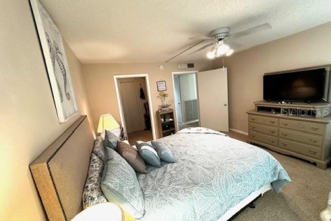 Condominio en alquiler en Treasure Island, Florida, 2 dormitorios, 121.52 m2 № 1908045 - foto 11
