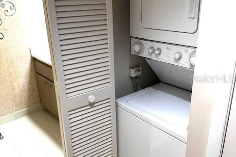 Condominio en alquiler en Treasure Island, Florida, 2 dormitorios, 121.52 m2 № 1908045 - foto 12