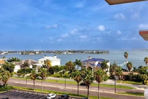 Condominio en alquiler en Treasure Island, Florida, 2 dormitorios, 121.52 m2 № 1908045 - foto 20