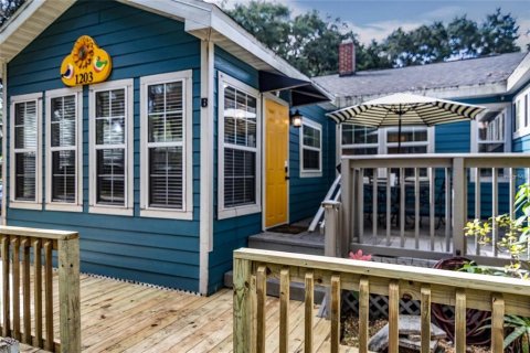 House in Gainesville, Florida 5 bedrooms, 278.24 sq.m. № 2113332 - photo 16