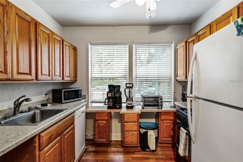 House in Gainesville, Florida 5 bedrooms, 278.24 sq.m. № 2113332 - photo 21