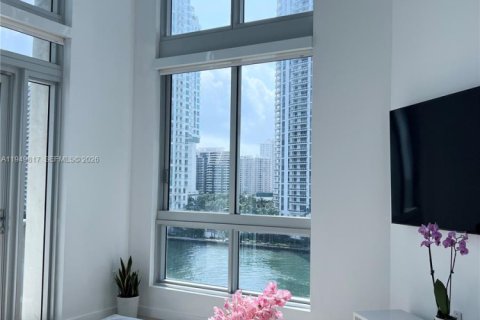 Снять в аренду кондоминиум в Майами, Флорида 1 спальня, 97.45м2, № 2005557 - фото 20