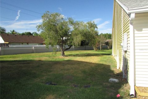 Townhouse in Tampa, Florida 2 bedrooms, 93.37 sq.m. № 1866013 - photo 21