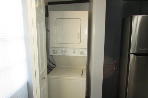 Townhouse in Tampa, Florida 2 bedrooms, 93.37 sq.m. № 1866013 - photo 20