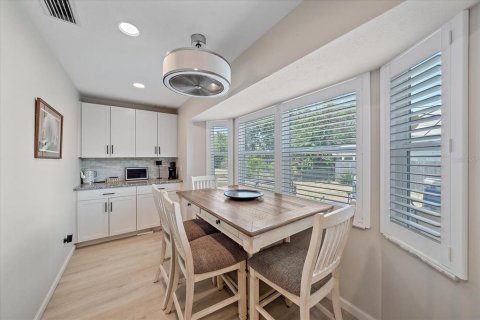 House in Venice, Florida 2 bedrooms, 92.62 sq.m. № 2350239 - photo 15
