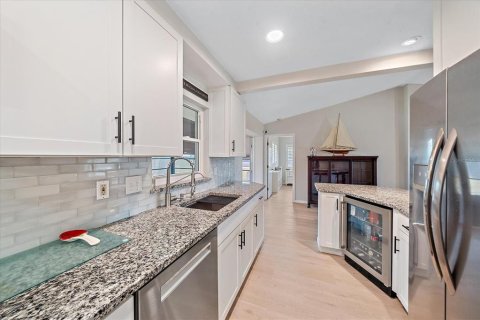 House in Venice, Florida 2 bedrooms, 92.62 sq.m. № 2350239 - photo 13