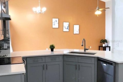 Dúplex en venta en Orlando, Florida, 3 dormitorios, 119.19 m2 № 1914604 - foto 7
