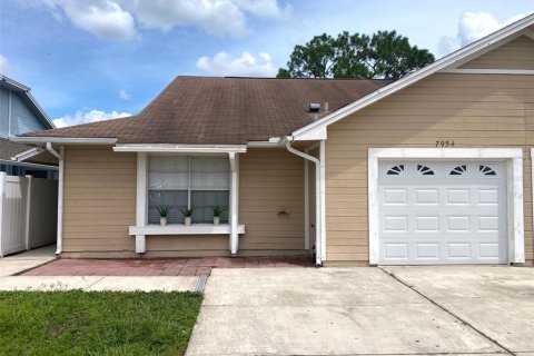 Dúplex en venta en Orlando, Florida, 3 dormitorios, 119.19 m2 № 1914604 - foto 1