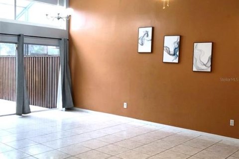 Dúplex en venta en Orlando, Florida, 3 dormitorios, 119.19 m2 № 1914604 - foto 12