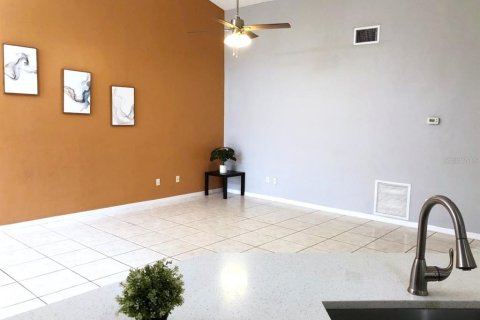 Dúplex en venta en Orlando, Florida, 3 dormitorios, 119.19 m2 № 1914604 - foto 14