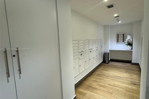 Купить кондоминиум в Майами, Флорида 2 спальни, 87.14м2, № 1957895 - фото 18