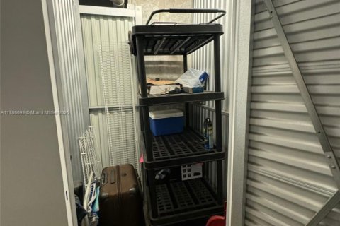 Купить кондоминиум в Майами, Флорида 2 спальни, 87.14м2, № 1957895 - фото 17