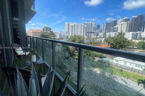 Купить кондоминиум в Майами, Флорида 2 спальни, 87.14м2, № 1957895 - фото 15