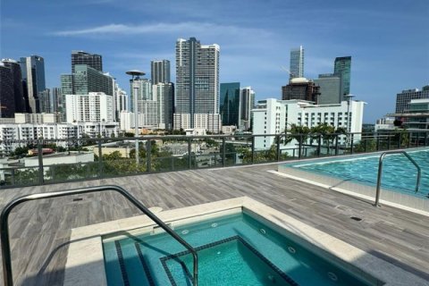 Купить кондоминиум в Майами, Флорида 2 спальни, 87.14м2, № 1957895 - фото 23