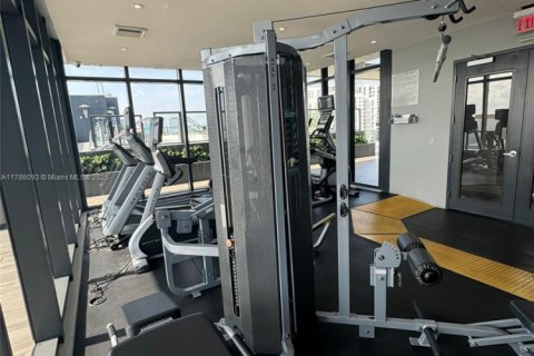 Купить кондоминиум в Майами, Флорида 2 спальни, 87.14м2, № 1957895 - фото 25