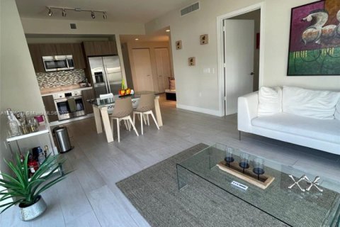 Купить кондоминиум в Майами, Флорида 2 спальни, 87.14м2, № 1957895 - фото 5