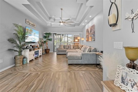Casa en venta en Spring Hill, Florida, 4 dormitorios, 299.89 m2 № 1904040 - foto 21