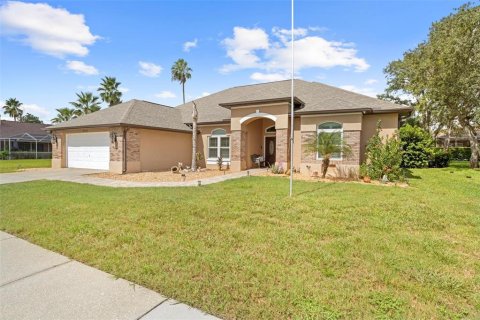 Casa en venta en Spring Hill, Florida, 4 dormitorios, 299.89 m2 № 1904040 - foto 4