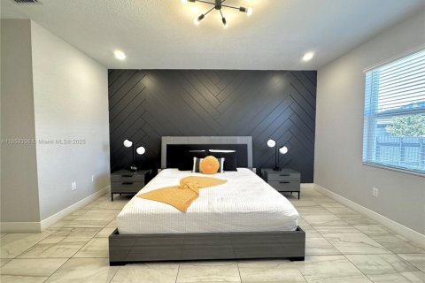House in Homestead, Florida 4 bedrooms, 210.33 sq.m. № 1857362 - photo 9