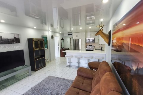 Condo à Hallandale Beach, Floride, 1 chambre № 2246939