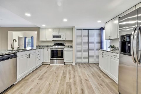 Casa en venta en Hudson, Florida, 3 dormitorios, 148.55 m2 № 1691054 - foto 8