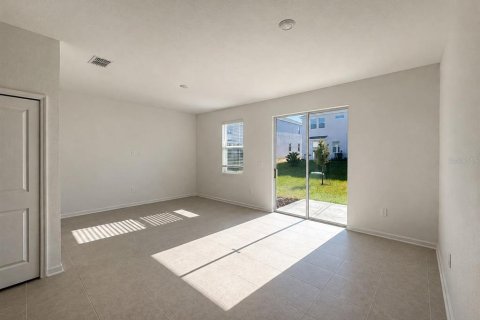 Touwnhouse à louer à Clermont, Floride: 3 chambres, 170.38 m2 № 2358283 - photo 3