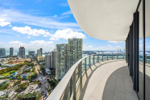 Condominio en alquiler en Miami Beach, Florida, 4 dormitorios № 1859419 - foto 22