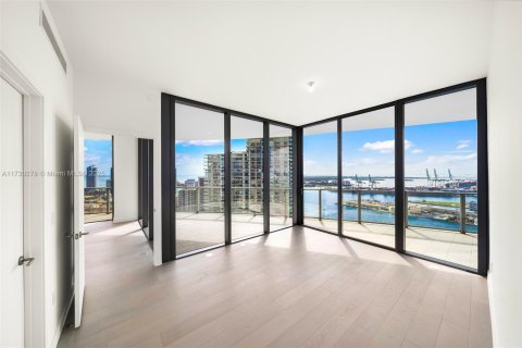 Condominio en alquiler en Miami Beach, Florida, 4 dormitorios № 1859419 - foto 17