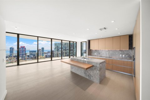 Condominio en alquiler en Miami Beach, Florida, 4 dormitorios № 1859419 - foto 2