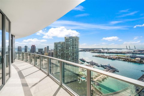 Condominio en alquiler en Miami Beach, Florida, 4 dormitorios № 1859419 - foto 20