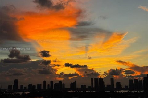 Купить кондоминиум в Майами-Бич, Флорида 2 спальни, 98.57м2, № 1891106 - фото 12