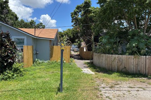 Immobilier commercial à vendre à Tampa, Floride: 9 chambres, 599.22 m2 № 1741154 - photo 20