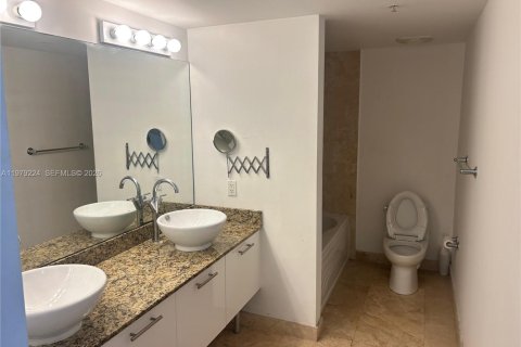 Купить кондоминиум в Майами, Флорида 2 спальни, 140.28м2, № 2046318 - фото 4