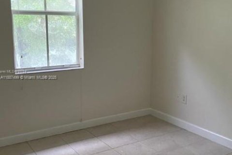 Townhouse in Homestead, Florida 3 bedrooms, 123.1 sq.m. № 1941148 - photo 7