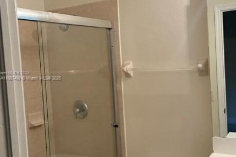 Townhouse in Homestead, Florida 3 bedrooms, 123.1 sq.m. № 1941148 - photo 12